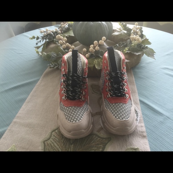 Ankle Boot - Picture 2 of 8